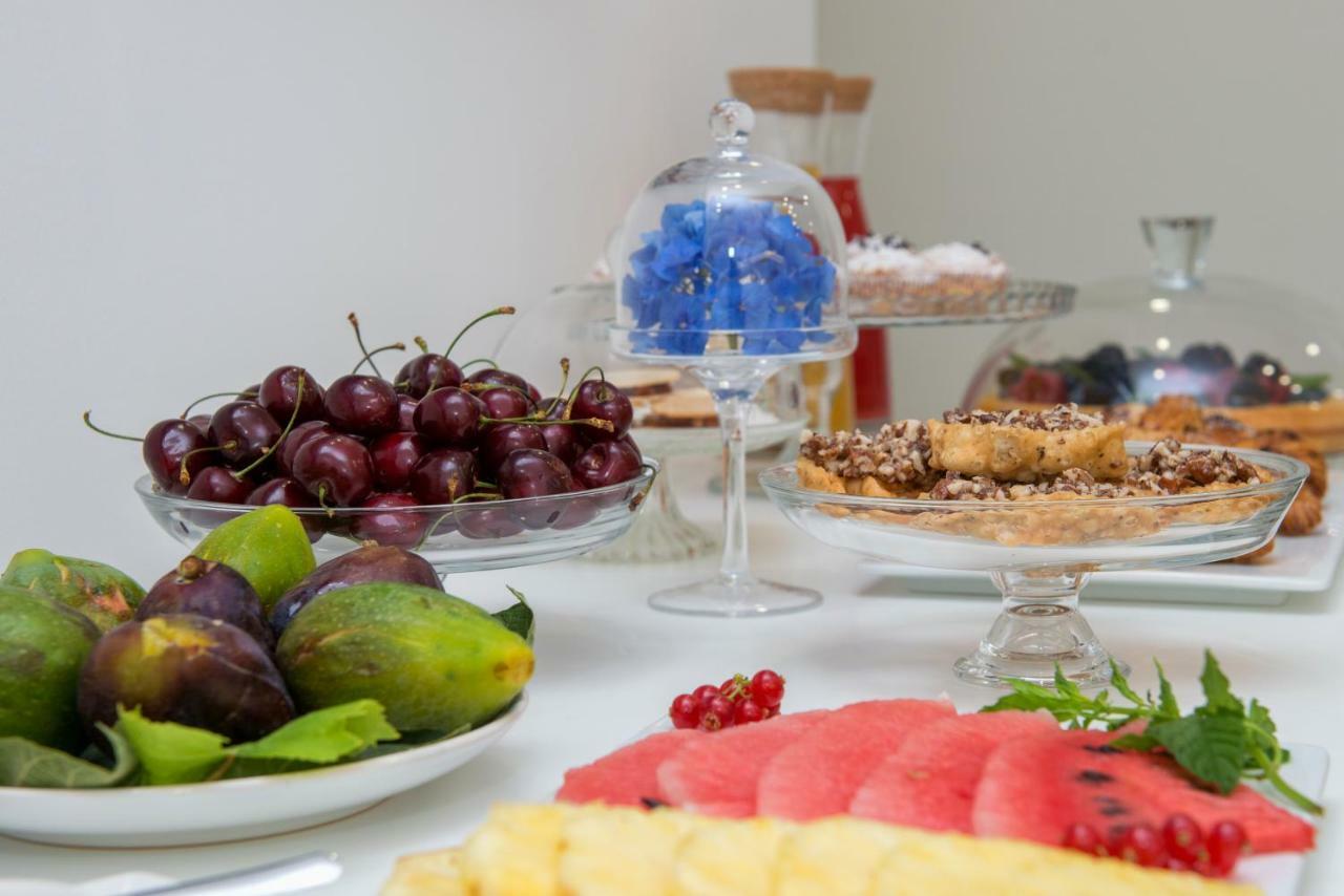 A Un Passo Dal Mare Bed & Breakfast เวียสเต ภายนอก รูปภาพ